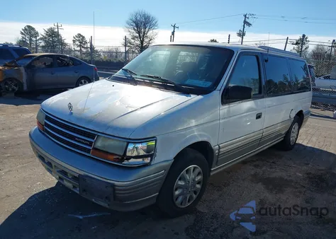 1994 Plymouth Grand Voyager Le z USA, uszkodzony, nr VIN 1P4GH54LXRX390310